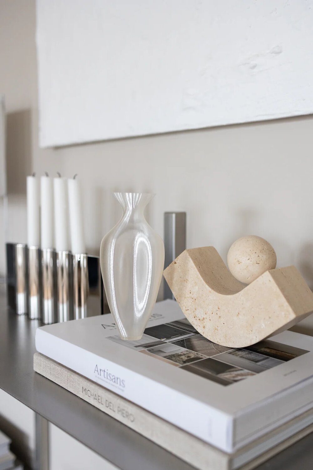 Tempus vase, Ivory - H19 cm.